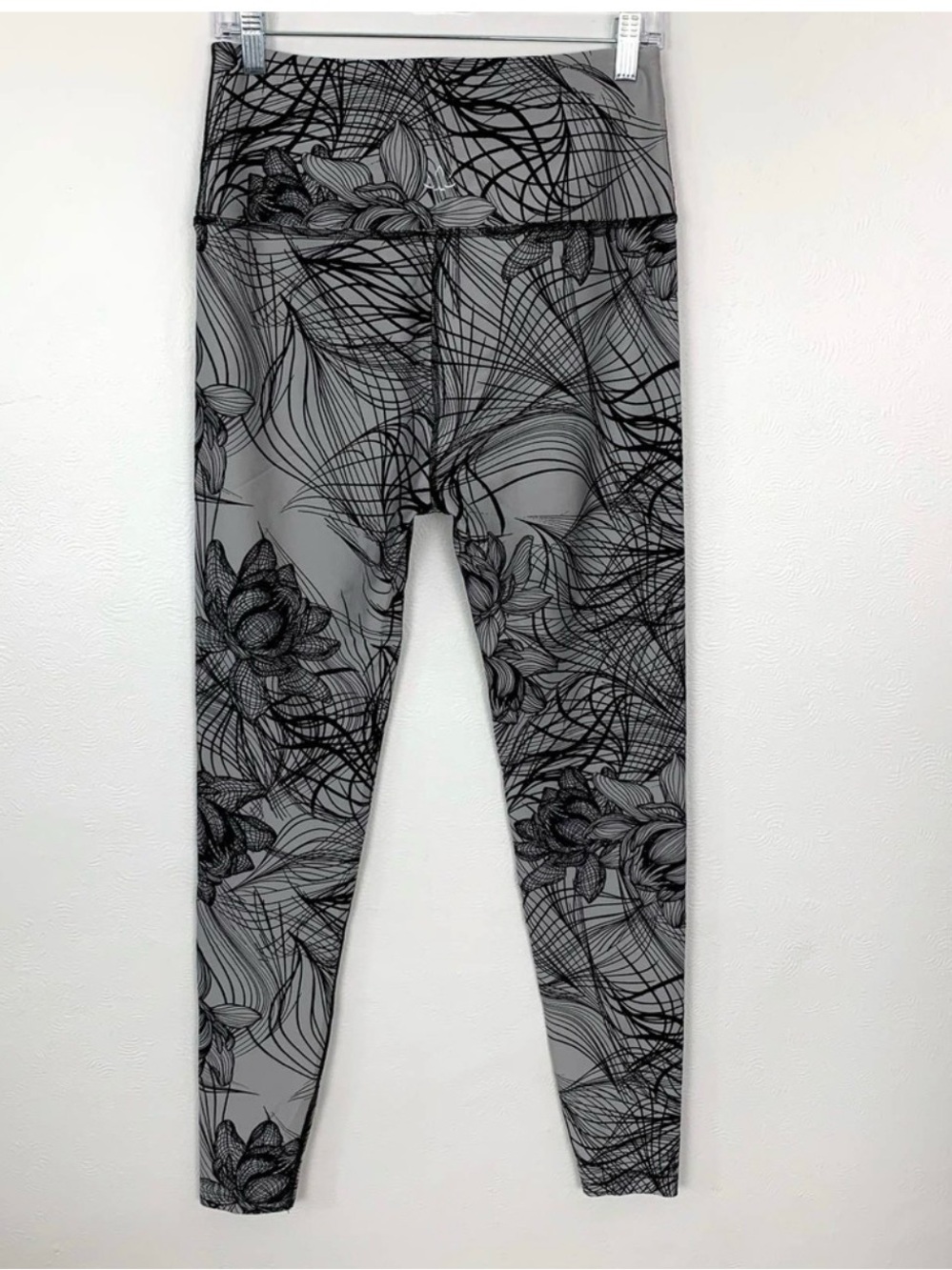 Beyond Yoga Flip It And Reverse It High Waisted Yoga Leggings Size XL